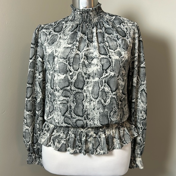 EE:SOME Gray Snakeskin Top Size Large - Picture 1 of 6